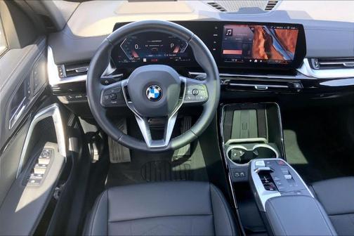 2025 BMW X2 xDrive28i