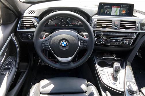 2018 BMW 330 i