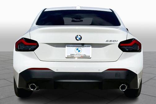 2024 BMW 230 i