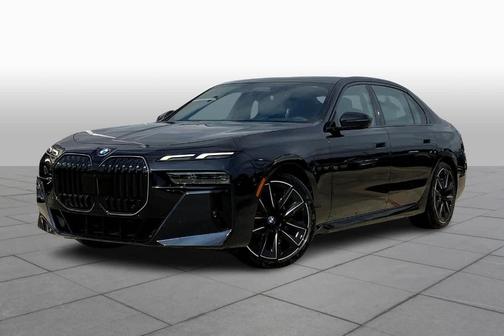 2025 BMW 740 i