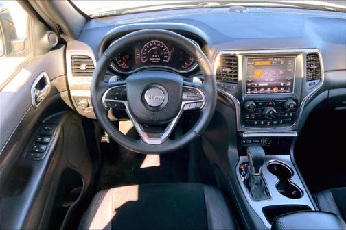 2017 Jeep Grand Cherokee Altitude