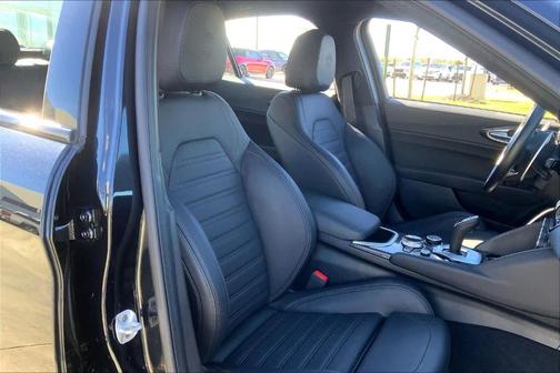 2023 Alfa Romeo Giulia Quadrifoglio