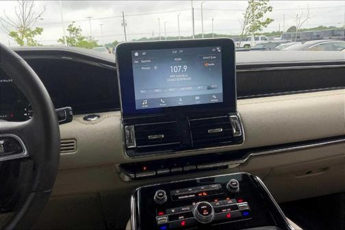 2018 Lincoln Navigator Premiere
