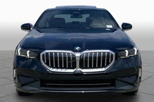 Black Sapphire Metallic 2025 BMW 530 i