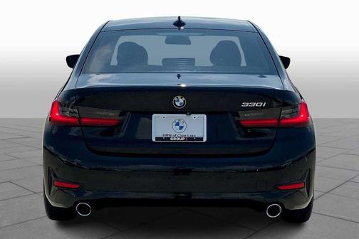 2019 BMW 330 i