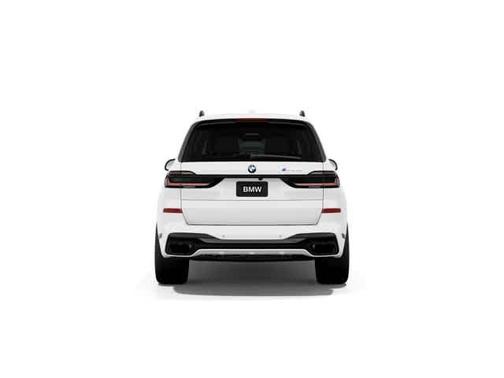2026 BMW X7 M60i