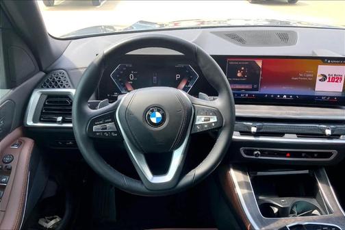 Gray Metallic 2024 BMW X5 sDrive40i