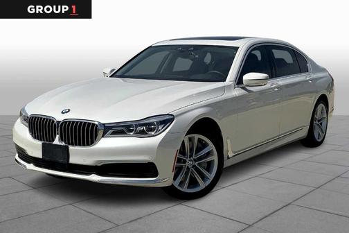 2019 BMW 750 i