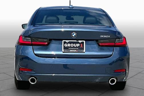 Arctic Race Blue Metallic 2025 BMW 330 i