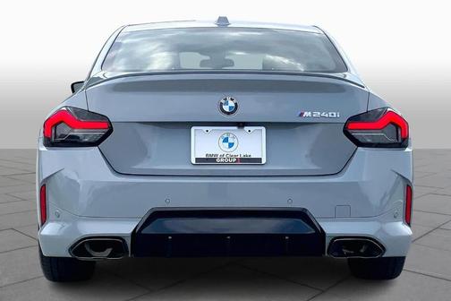 2025 BMW M240 i