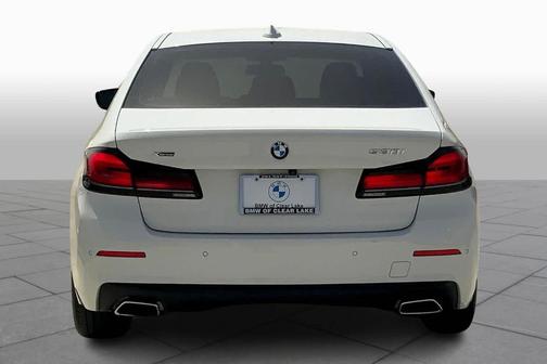 2022 BMW 530 i xDrive