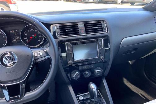 2016 Volkswagen Jetta 1.8T Sport