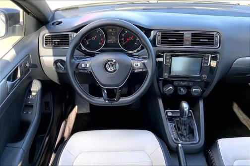 2016 Volkswagen Jetta 1.8T Sport