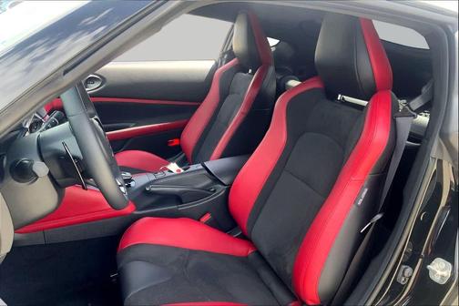 Black (P) 2025 Nissan Z Performance