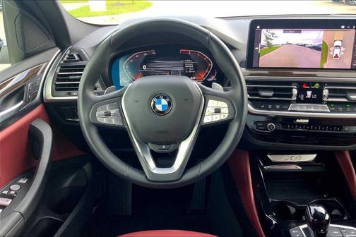 2025 BMW X4 xDrive30i