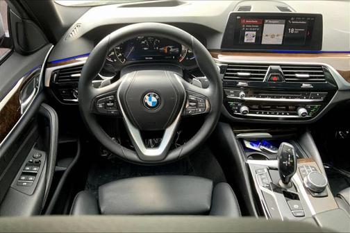 2017 BMW 540 i
