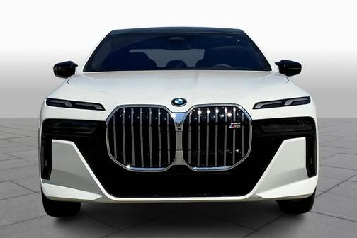 2024 BMW i7 M70