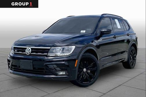 Deep Black Pearl Effect 2020 Volkswagen Tiguan 2.0T SE R-Line Black