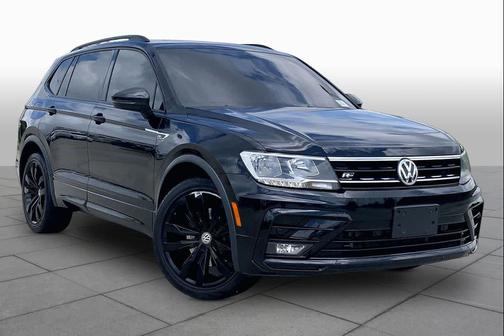 Deep Black Pearl Effect 2020 Volkswagen Tiguan 2.0T SE R-Line Black