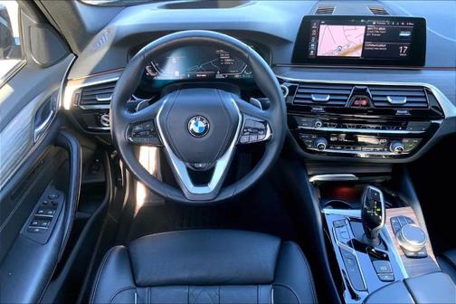 2020 BMW 530e xDrive iPerformance