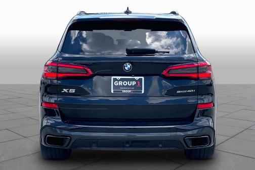 Black Sapphire Metallic 2020 BMW X5 sDrive40i