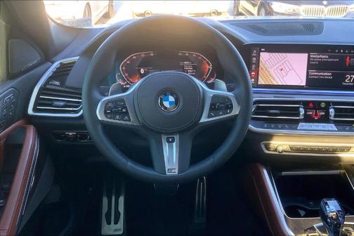 2023 BMW X6 xDrive40i