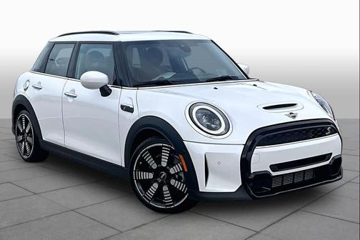 Nanuq White Metallic 2024 MINI Hardtop Cooper S
