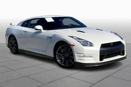 2015 Nissan GT-R Premium