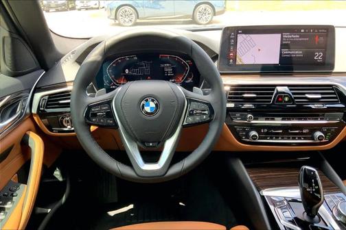 Jet Black 2023 BMW 530 i