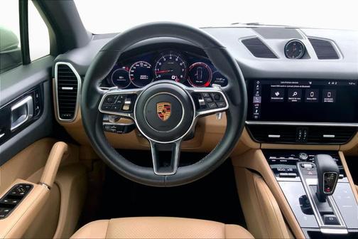 White 2019 Porsche Cayenne Base