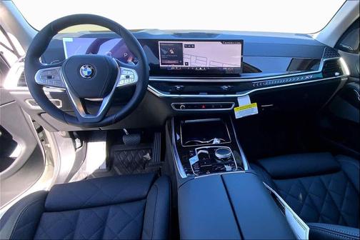 White 2026 BMW X7 xDrive40i