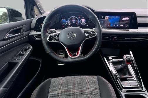 Moonstone Gray/Black Roof 2024 Volkswagen Golf GTI 1.4T TSI