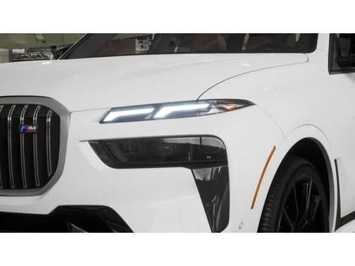 2026 BMW X7 M60i