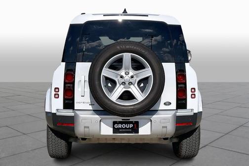 2023 Land Rover Defender 110 SE