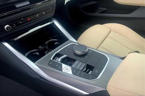 2025 BMW 230 i