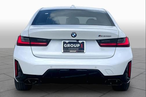 Mineral White Metallic 2025 BMW M340 i