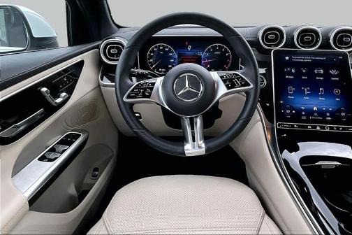 Polar White 2023 Mercedes-Benz GLC 300 Base