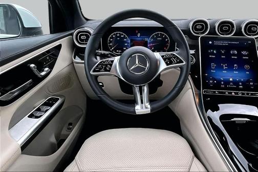 Polar White 2023 Mercedes-Benz GLC 300 Base