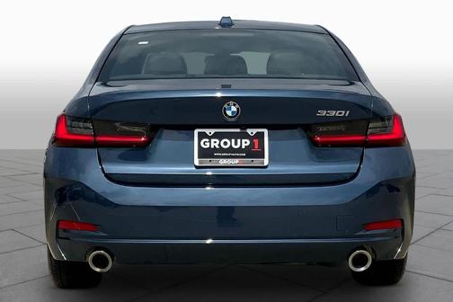 Arctic Race Blue Metallic 2025 BMW 330 i