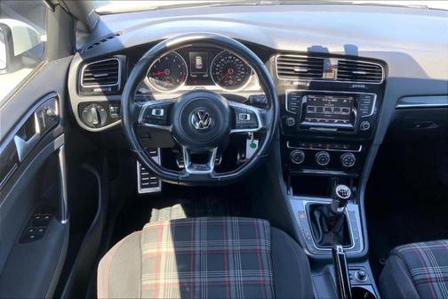 Pure White 2015 Volkswagen Golf GTI S