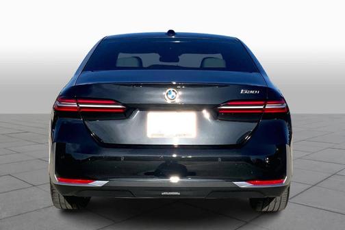 Black Sapphire Metallic 2026 BMW 530 i