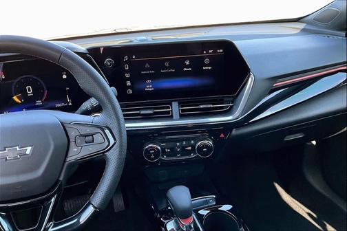 Sterling Gray Metallic 2025 Chevrolet Trax 2RS