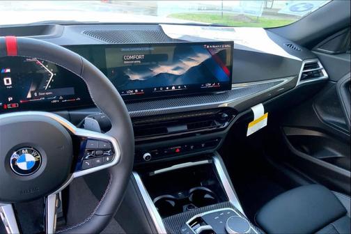 Mineral White Metallic 2026 BMW M240 i