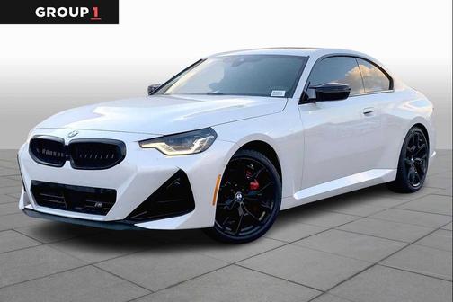 Mineral White Metallic 2026 BMW M240 i