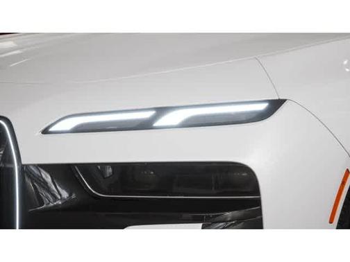 2026 BMW 740 i xDrive