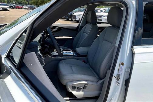 2021 Audi Q7 55 Premium Plus