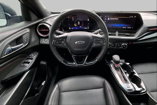 Sterling Gray Metallic 2025 Chevrolet Trax 2RS