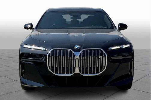 Black Sapphire Metallic 2026 BMW i7 EDrive50