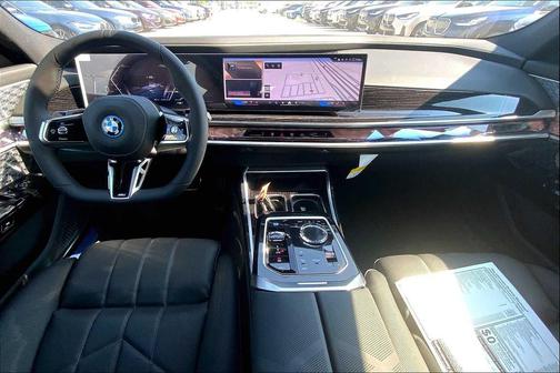 Black Sapphire Metallic 2026 BMW i7 EDrive50