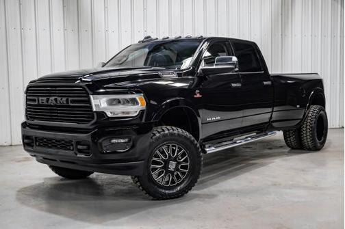 2019 RAM 3500 Laramie Crew Cab 4x4 8' Box